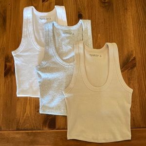 Abercrombie 3-Pack Cropped Essential Scoopneck Tanks